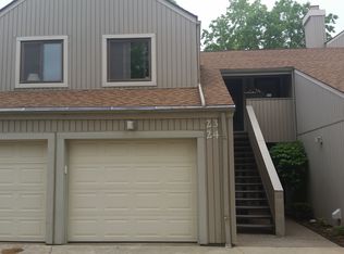24 Landings Way, Avon Lake, OH 44012