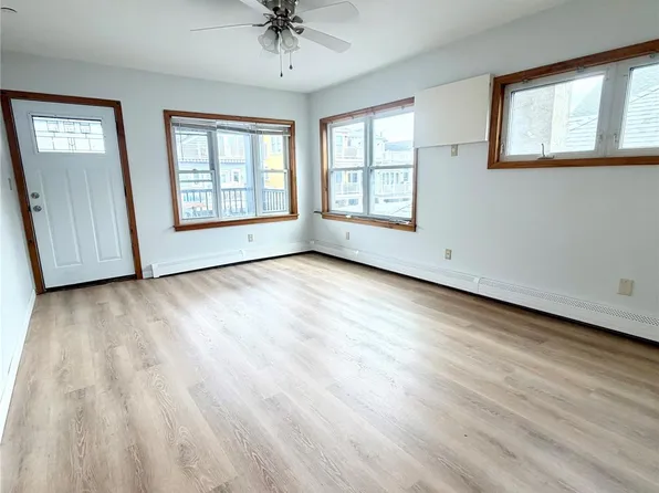 99 Delaware Ave, Long Beach, NY 11561