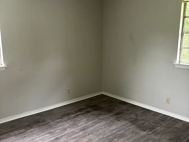 1505 N Indian Meridian Rd — Photo 3