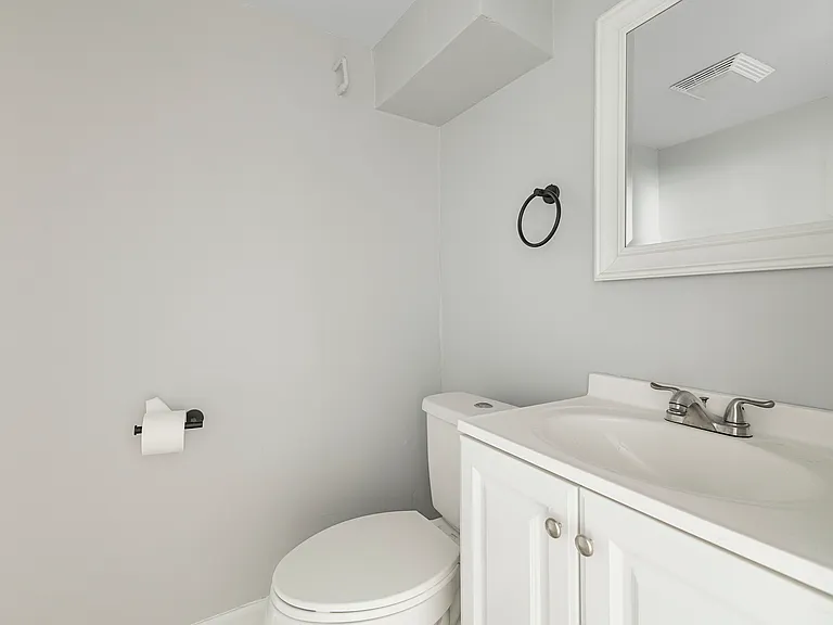 11610 S Aberdeen St — Photo 3