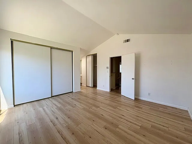 2344 Langhorn St — Photo 21
