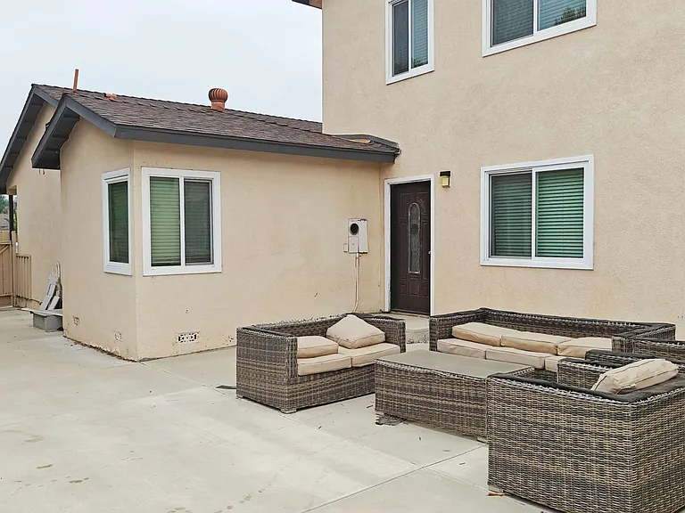 1626 Riverside Dr — Photo 33