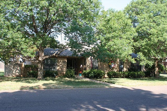1st image of 6215 Sequoia Dr