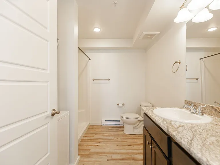 Cottonwood Corner Apartments — Photo 68