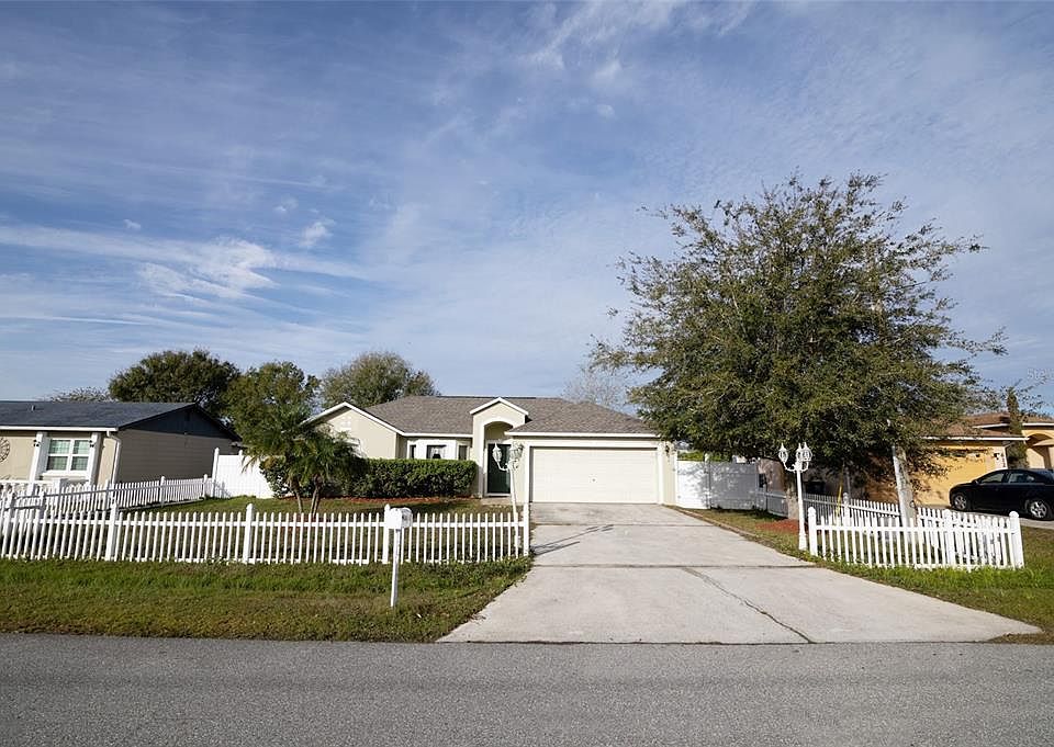 1st image of 610 TAMARIN LANE