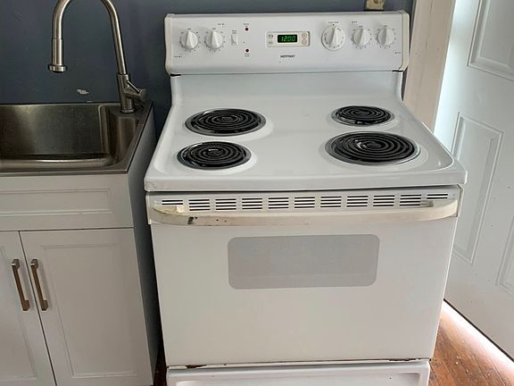 3rd image of 3625 Bedford St #3