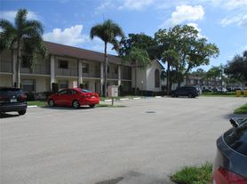 23442 SW 57th Ave, Boca Raton, FL