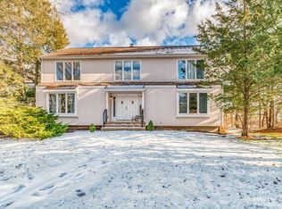 10 Dartmouth Rd, Annandale, NJ 08801
