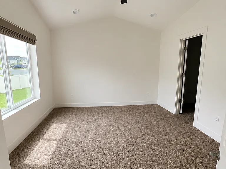 3074 Meadow View Loop — Photo 8