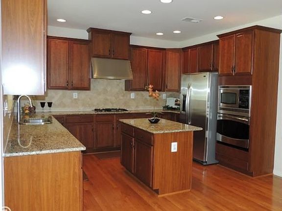 4th image of 42851 Lindsey Heights Pl