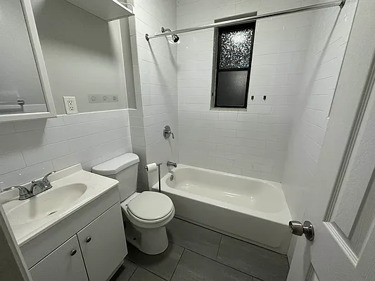 Rented by Premier Metro Realty Corp | media 19