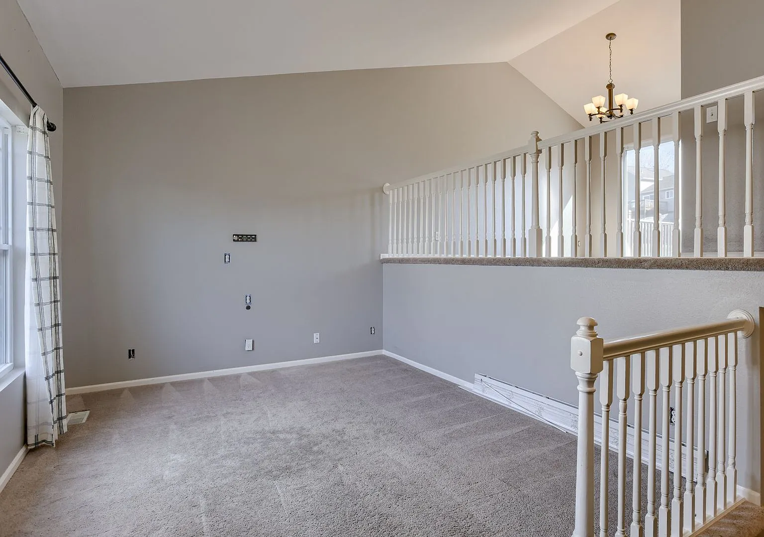 Bennington 3 Bedroom!! — Photo 4
