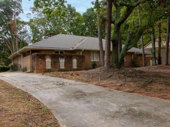 2585 Golfview Ter SE, Conyers, GA 30013