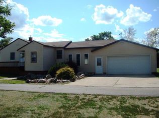14300 355th St, Forest City, IA 50436