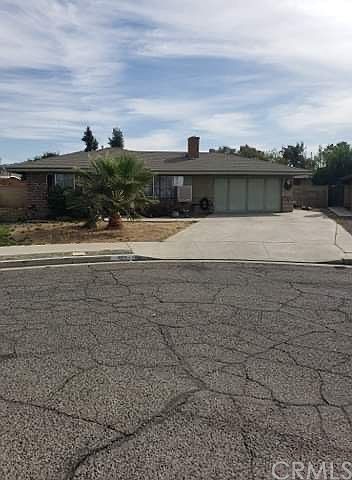 1st image of 555 La Mancha Pl