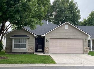 9761 W Sleepy Hollow Ln, Garden City, ID 83714