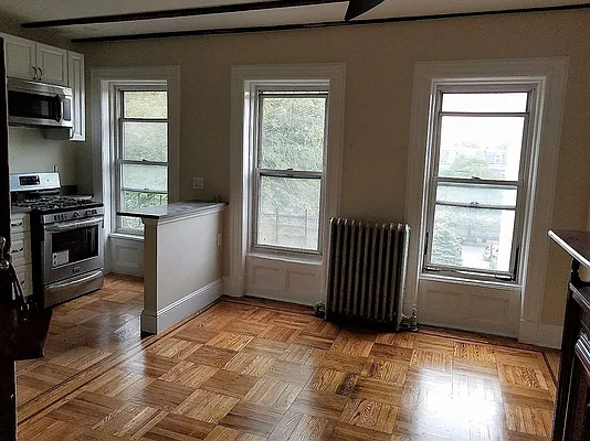 Rented by BR Edwards Associates Inc | media 2