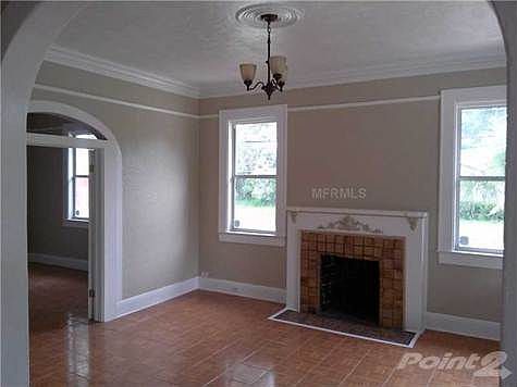 4th image of 4108 N Suwanee Ave