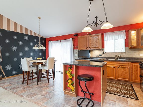 5th image of 25698 W Marion Ave