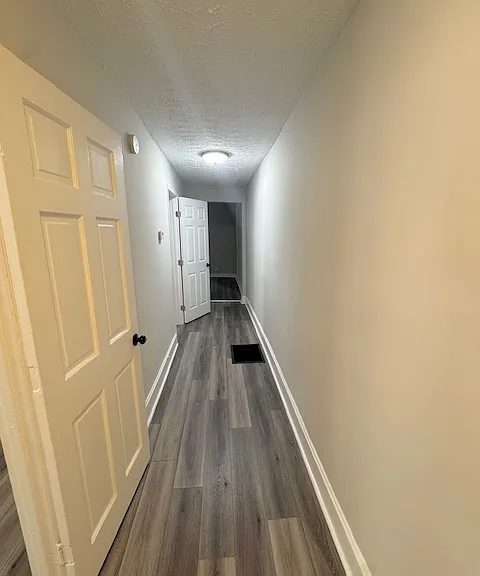 818 Peeples St SW — Photo 10
