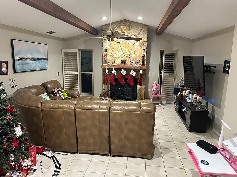 8233 Cypress Lake Dr — Photo 10