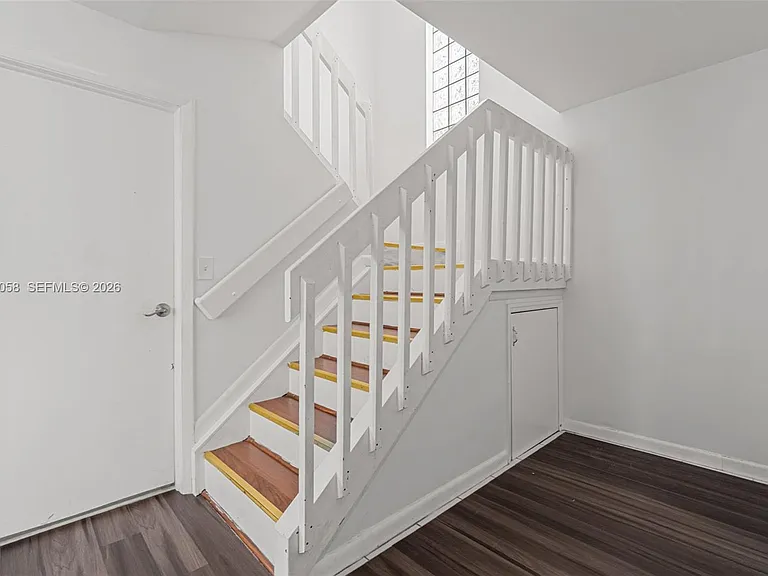 13990 SW 160th Ter — Photo 14