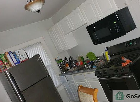 5th image of 2713 Wheaton Ave