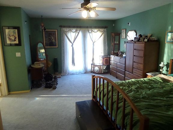 4th image of 1832 Blue Spruce Dr