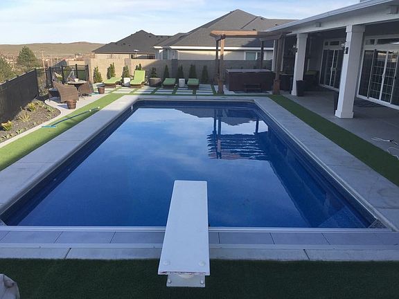 3rd image of 2370 Cottontail Ln