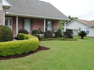 402 Whirlaway Ct, Crestview, FL 32539
