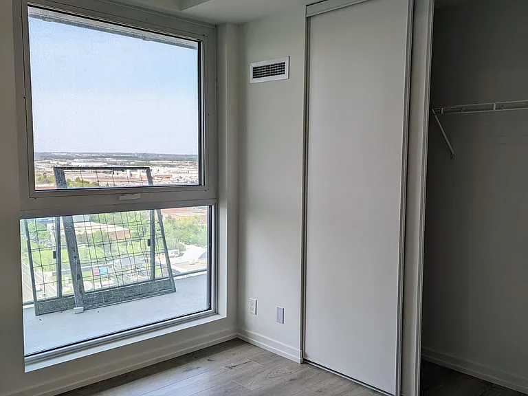 7890 Jane St #1909 — Photo 17