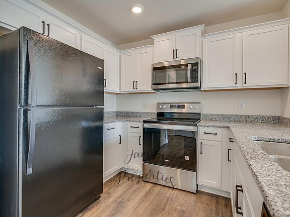 2nd image of 712 Theobald Way #712