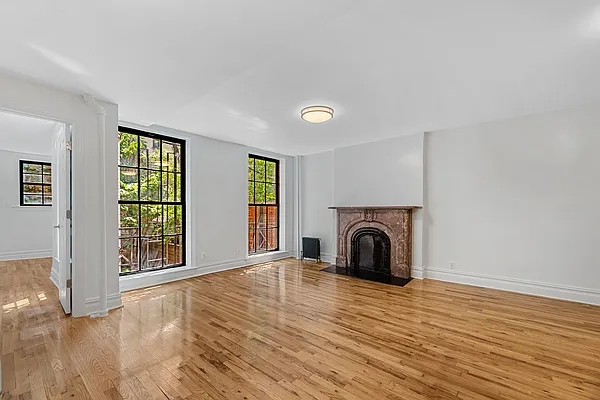 Rented by REAL New York | media 4