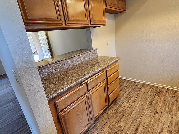3rd image of 5101 E Anaheim St APT 105