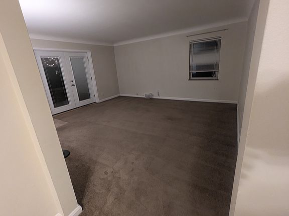 2nd image of 3926 Kilbourne Ave #2