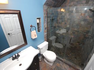 35 Kathleen Cres, Coram, NY 11727