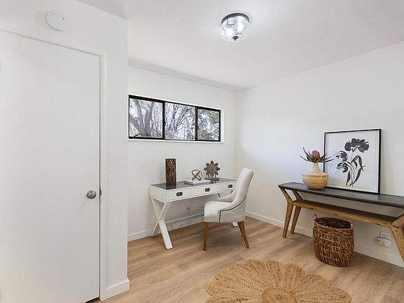 5th image of 575 Sunset Parkway