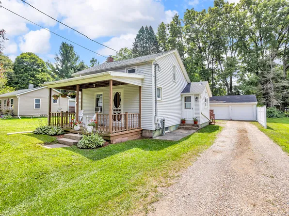 113 Park St, Litchfield, MI 49252