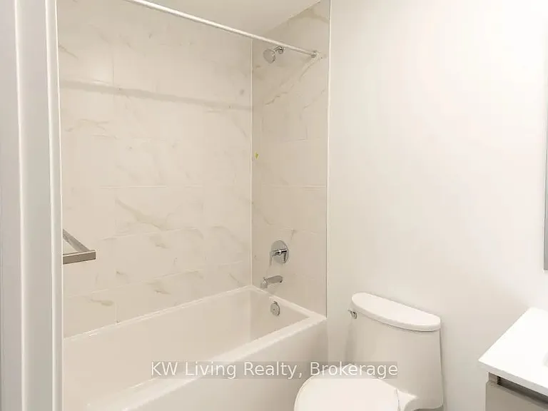 395 Dundas St N #701 — Photo 22