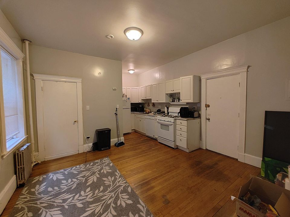 1st image of 447 Park Dr #40