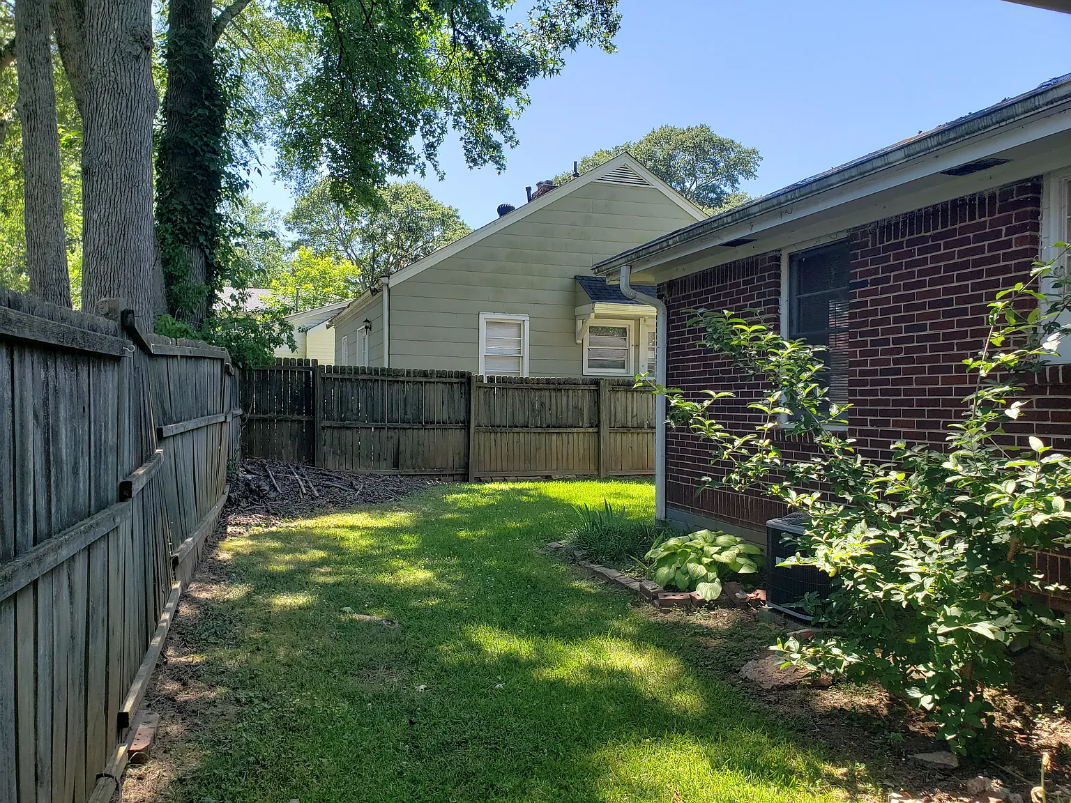 2 bed, 750 sqft, $1,600 — Photo 4