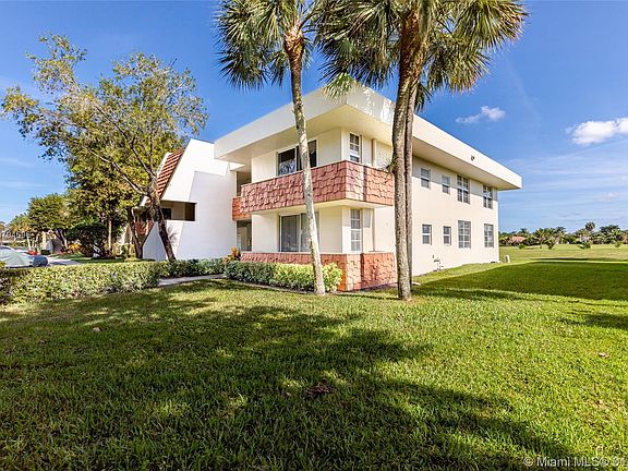 2nd image of 800 Cypress Blvd APT 101A