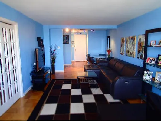 Sold by Golden Real Corp. | media 26