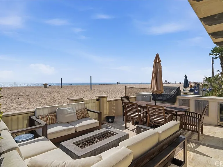 3715 Seashore Dr — Photo 32