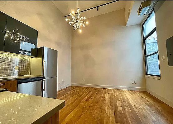3rd image of 358 Kosciuszko St #309