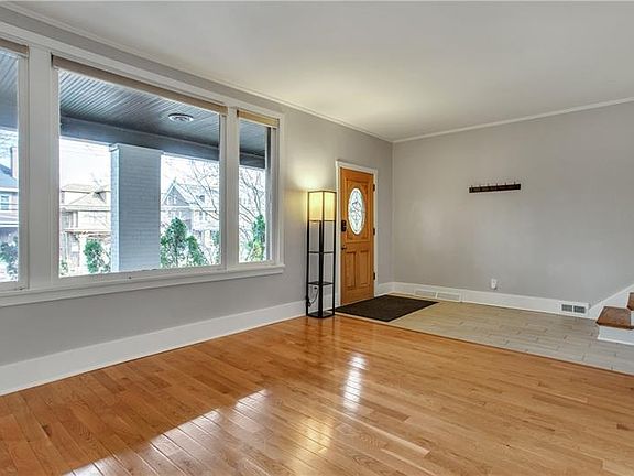 4th image of 5836 Northumberland St