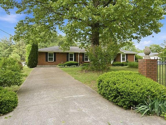 3rd image of 4449 Washington Rd