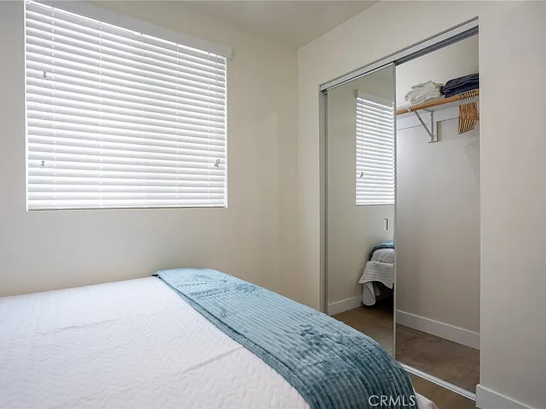 3121 Obama #1/2 — Photo 16