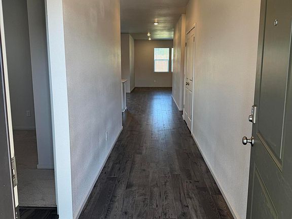 3rd image of 5229 Amberview Ln