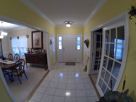 Wide Foyer
